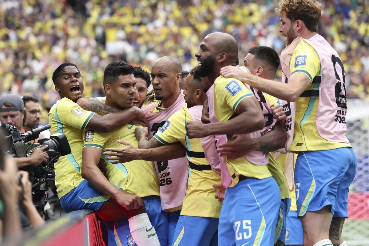 Brasil logra remontar y vencer a Japón en 16vos