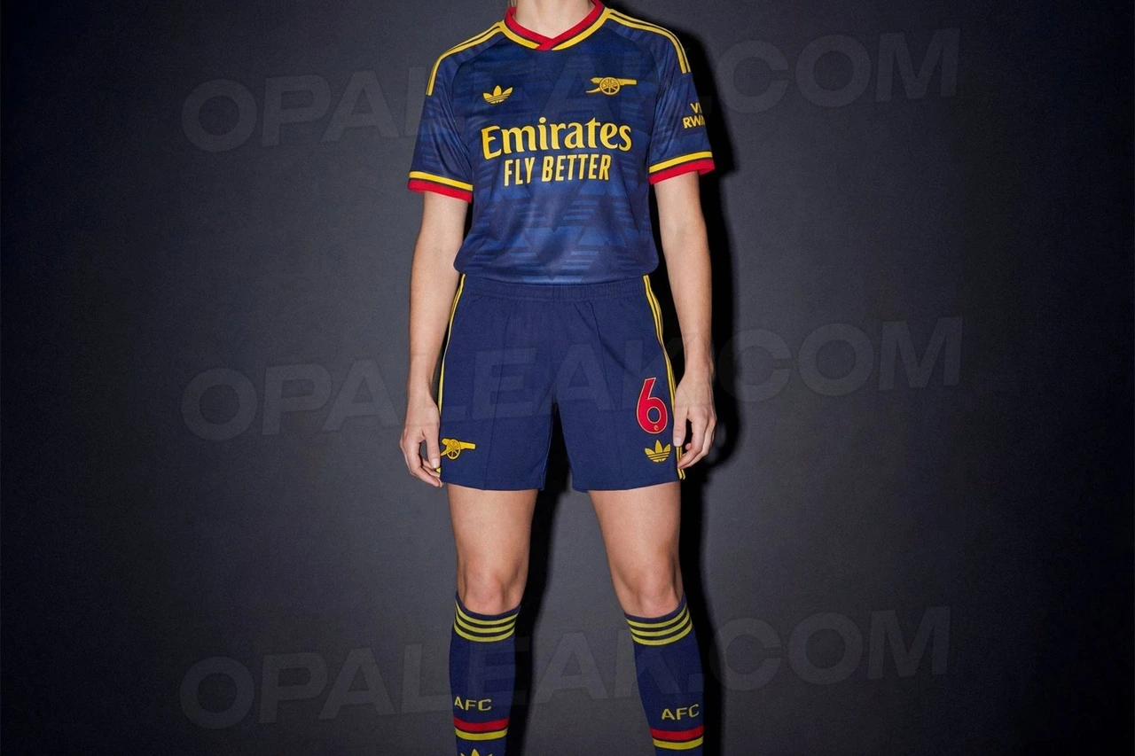 Arsenal presenta su nueva camiseta de visitante para la temporada 2026-27