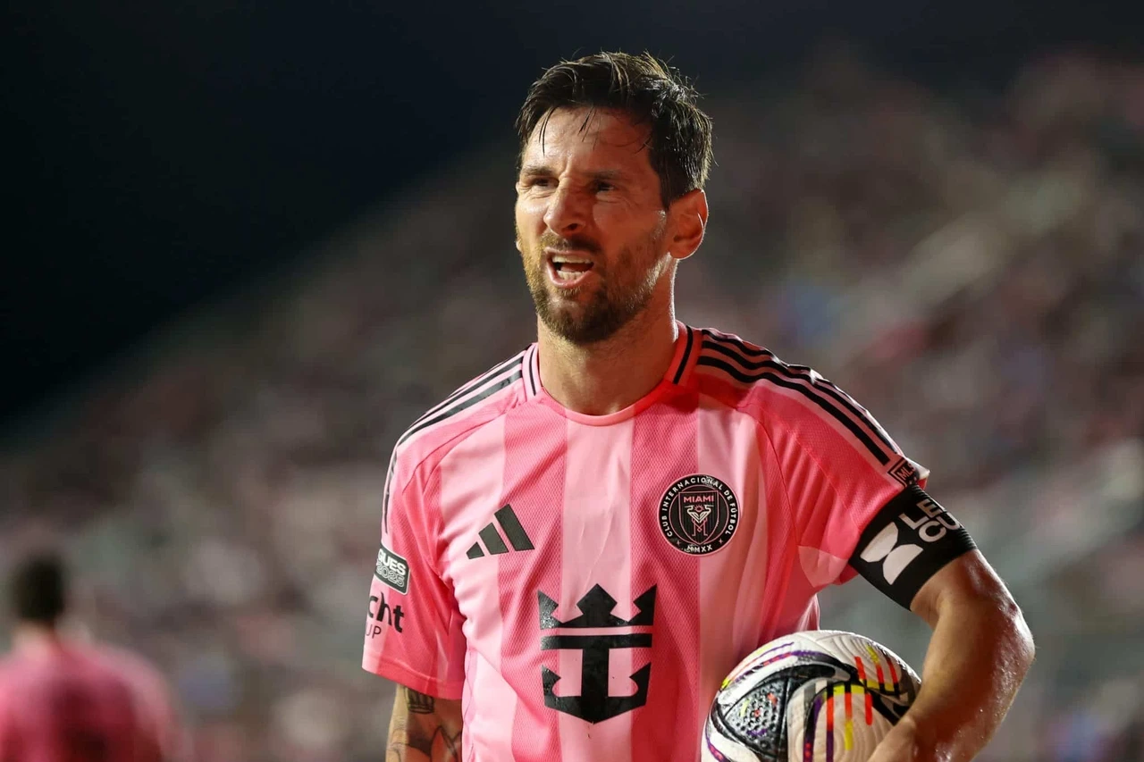 Almeyda bromea sobre Messi antes del partido en la Leagues Cup